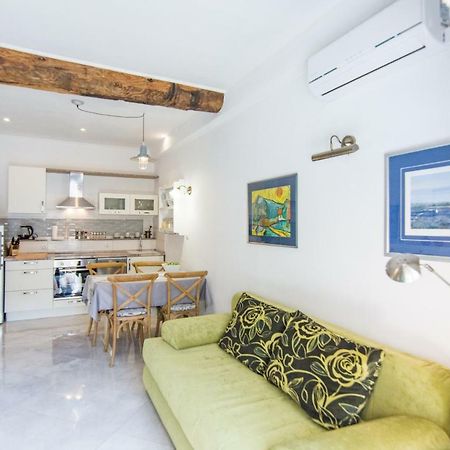 Apartment Mileta Sali Eksteriør bilde