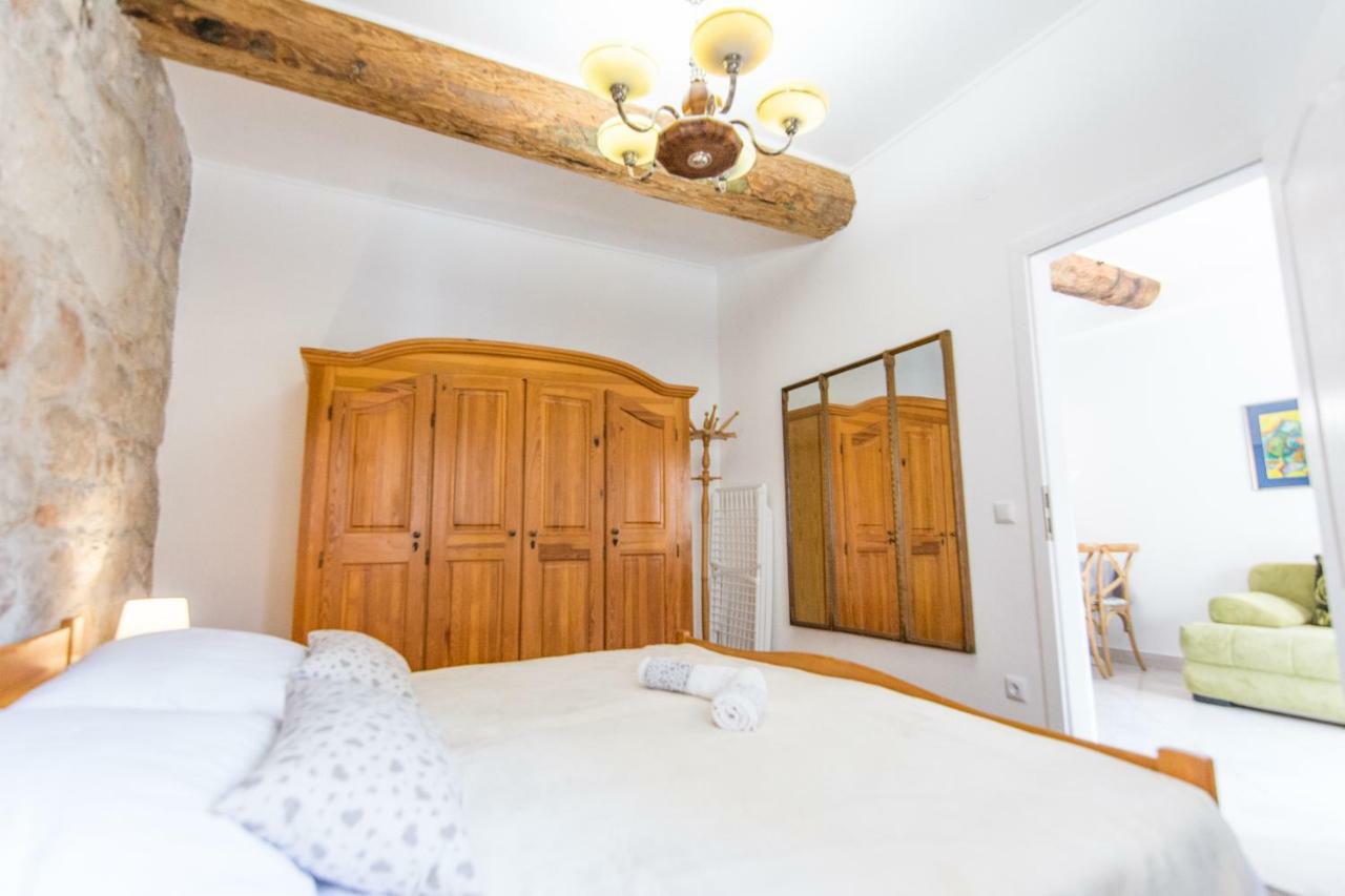 Apartment Mileta Sali Eksteriør bilde